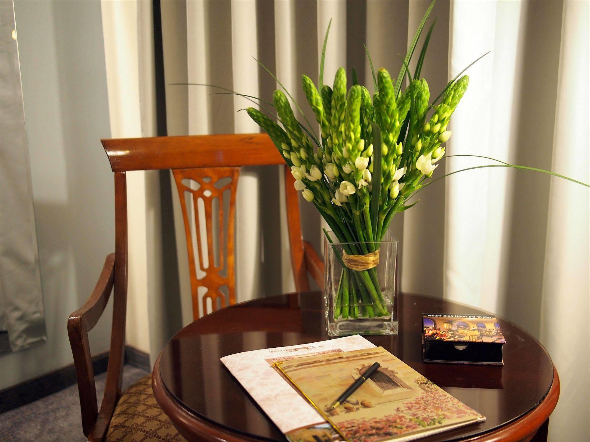 Mount Zion Boutique Hotel เยรูซาเลม ภายนอก รูปภาพ